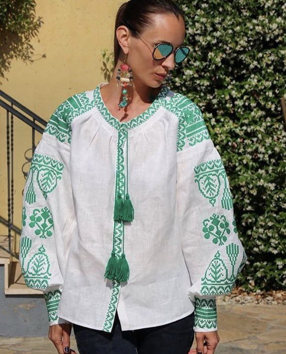 Ukrainian Blouse Embroidered Ukrainian embroidery, Embroidered clothes Vyshyvanka 