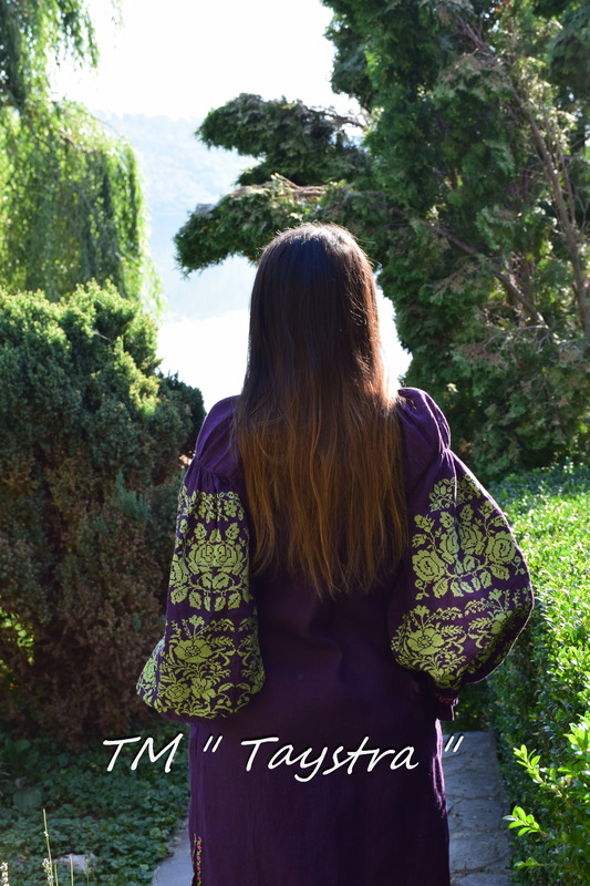 Short dress of flax embroidered tunic, embroidered Boho style, Bohemian, ethno, tunic in Boho-style, purple dress