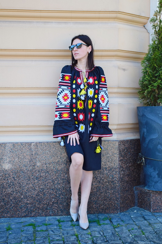 Black Dress Color Embroidery Linen Bohemian Vyshyvanka Ukrainian embroidery Tunic 