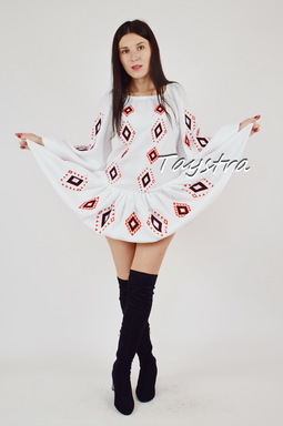 Dress Embroidered vyshyvanka Ukrainian embroidered dress, White Linen Dress 