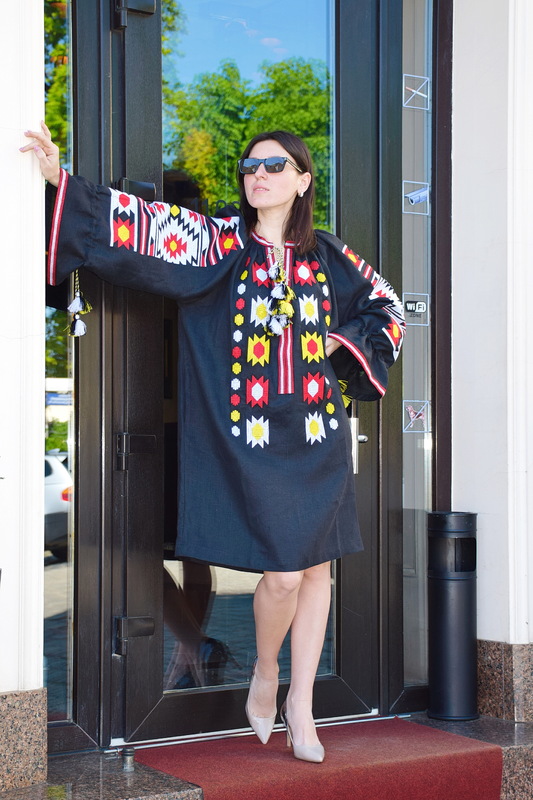 Black Dress Color Embroidery Linen Bohemian Vyshyvanka Ukrainian embroidery Tunic 